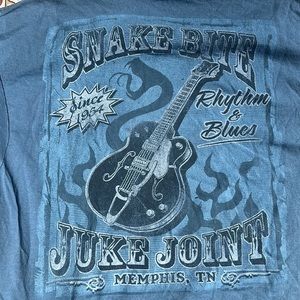 Aced & Idols ‘Snakebite Juke Joint. Memphis Tennessee front & back graphic tee L